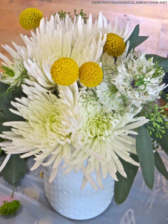 Easy Flower Arrangements - DIY Floral Centerpieces