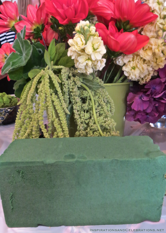 Easy Flower Arrangements - DIY Floral Centerpieces