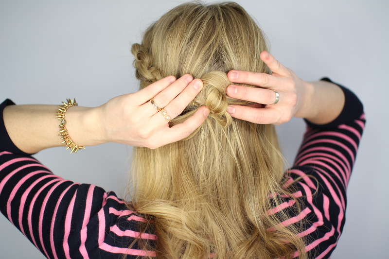 Beauty Tutorial Easy Knotted Updo Hairstyle Guide