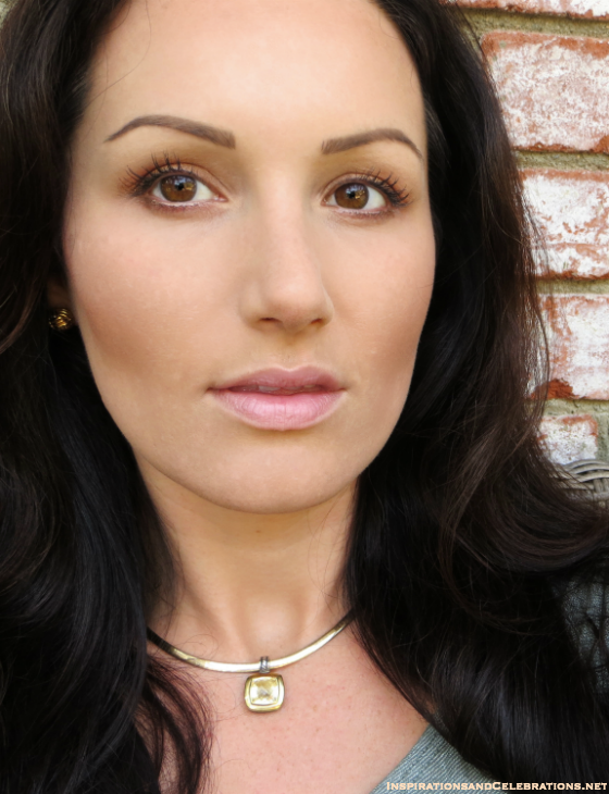 Fall 2015 Makeup Tutorial - From The Runway To The Real Way with Walgreen's Beauty