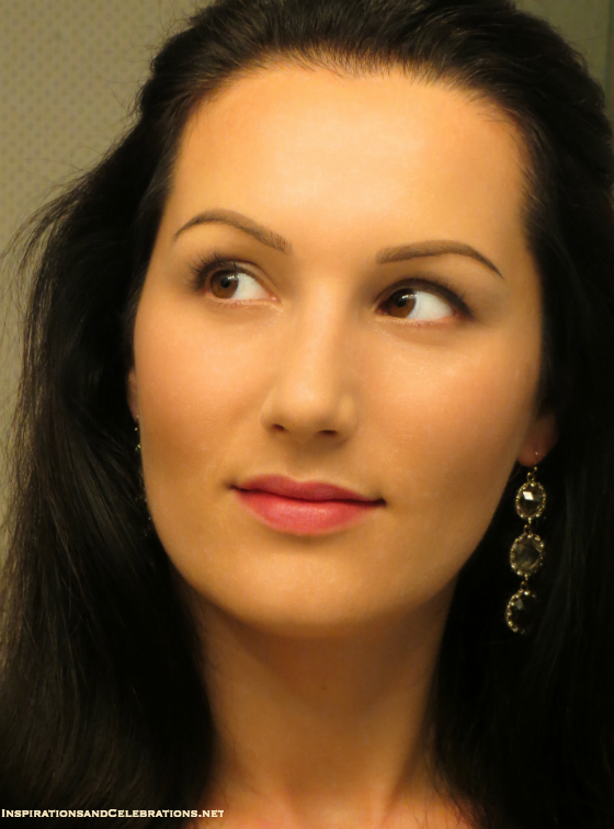 Bold and Beautiful Holiday Makeup Tutorial with Milani Cosmetics