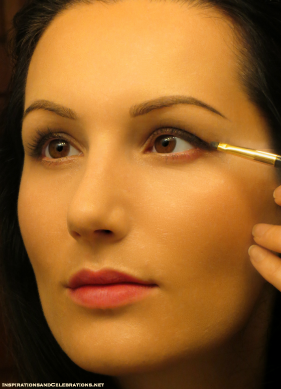 Bold and Beautiful Holiday Makeup Tutorial with Milani Cosmetics