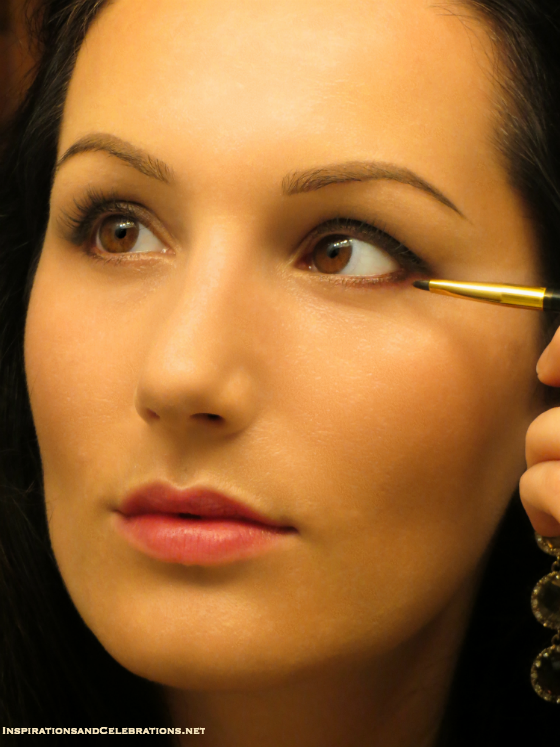 Bold and Beautiful Holiday Makeup Tutorial with Milani Cosmetics