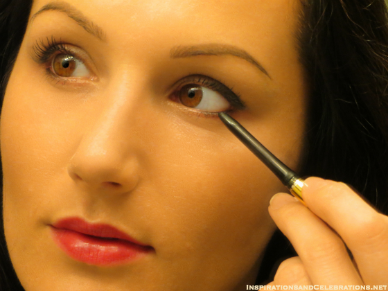 Bold and Beautiful Holiday Makeup Tutorial with Milani Cosmetics