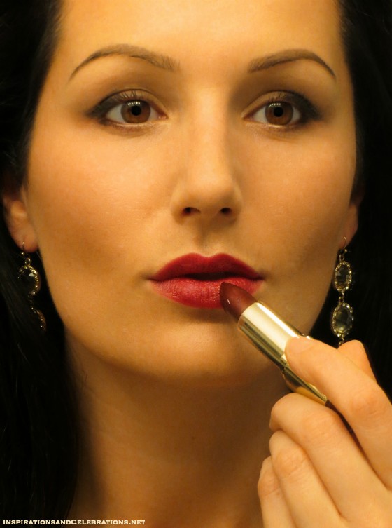 Bold and Beautiful Holiday Makeup Tutorial with Milani Cosmetics