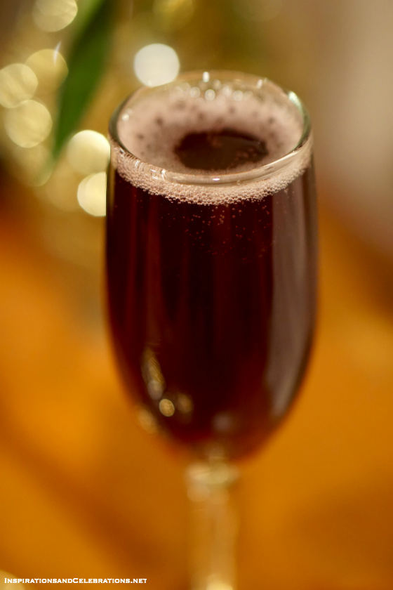 NYE Entertaining Tips: An Easy Cocktail for a Stylish Celebration At-Home