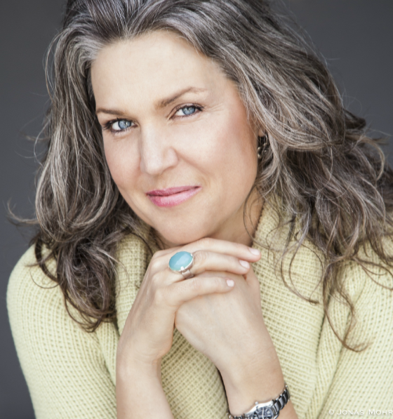 2016 Makeup Trends & Tips from Leading Beauty Experts and Bloggers