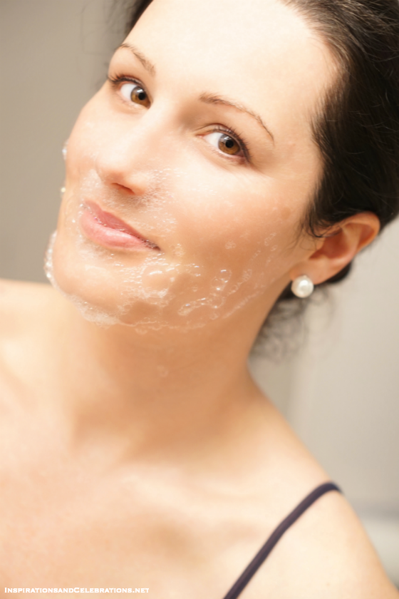 Skincare Tips - How To Use Biore Baking Soda Pore Cleanser