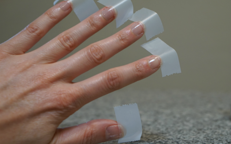 Beauty Tutorial: DIY Modern Glam Gold French Manicure