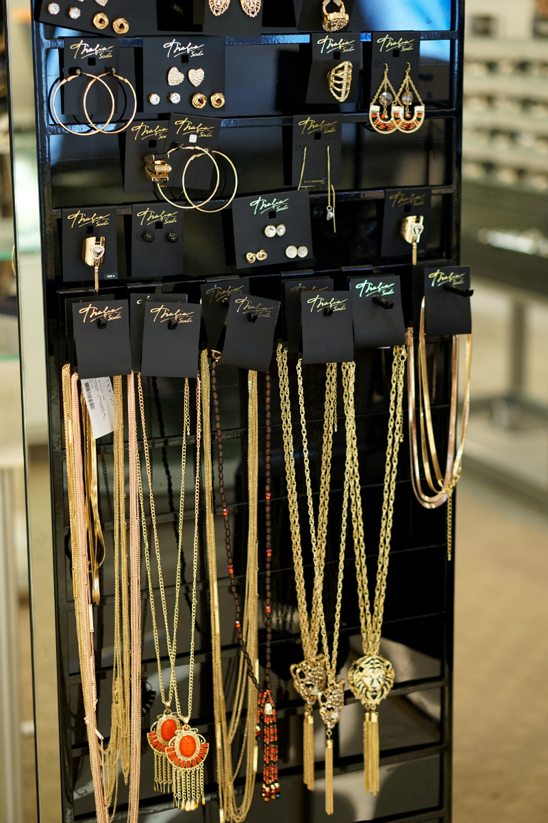 Back To School Shopping Guide and Giveaway - Fall Fashion and Beauty Trends