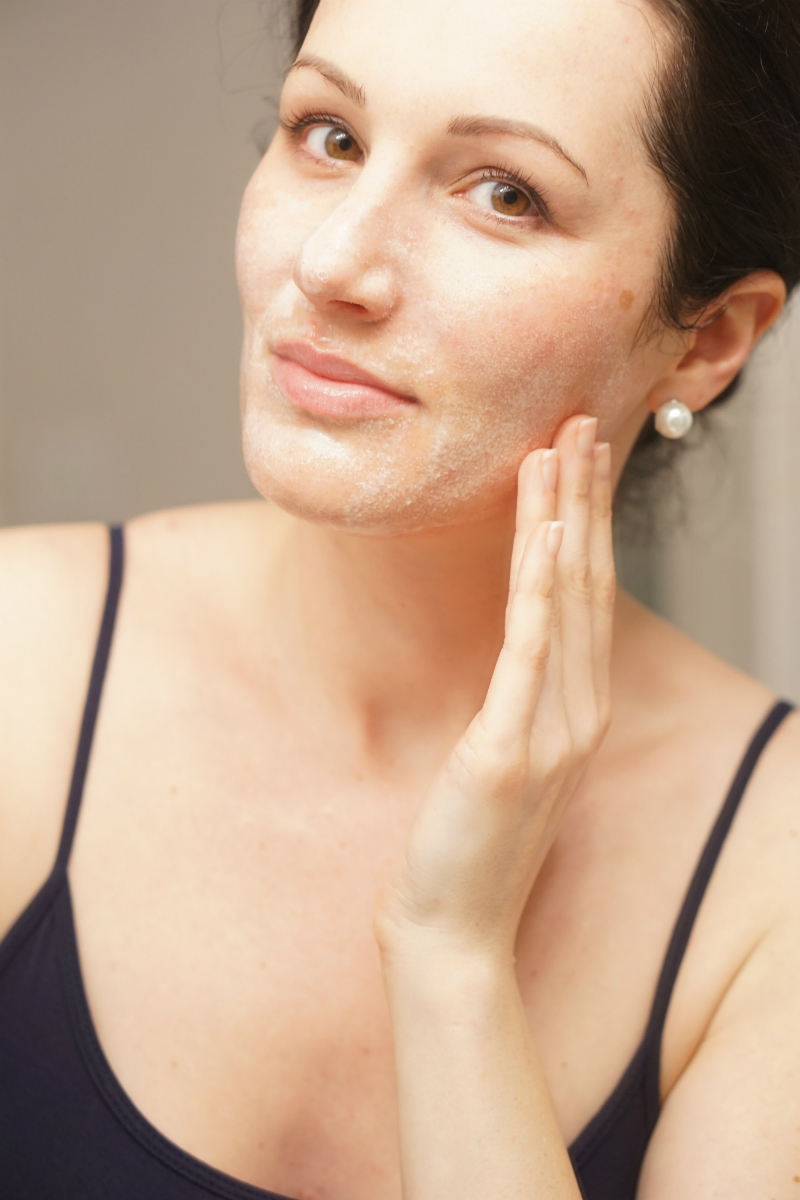 Skincare Expert Tips on Anti-Acne Treatments That Actually Work