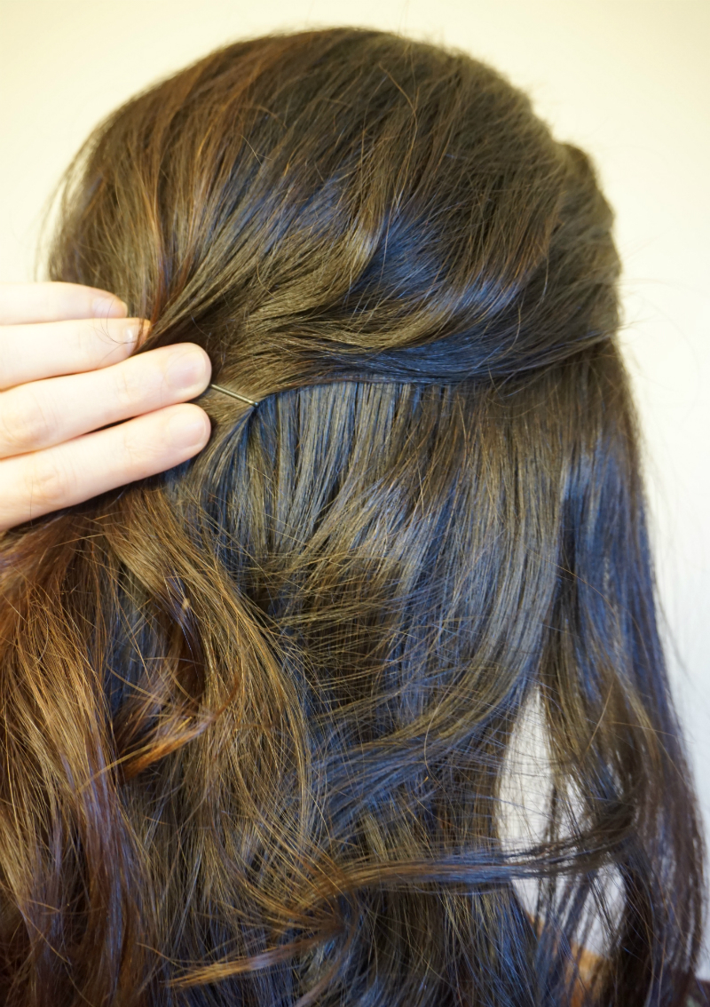 Romantic Updo Tutorial - How To Get a Salon-Worthy Hairstyle at Home with Suave Professionals