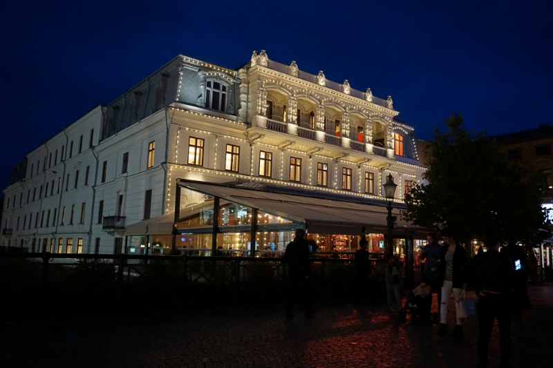 The Luxury Travel Guide to Gothenburg Sweden - John Scott's Pub