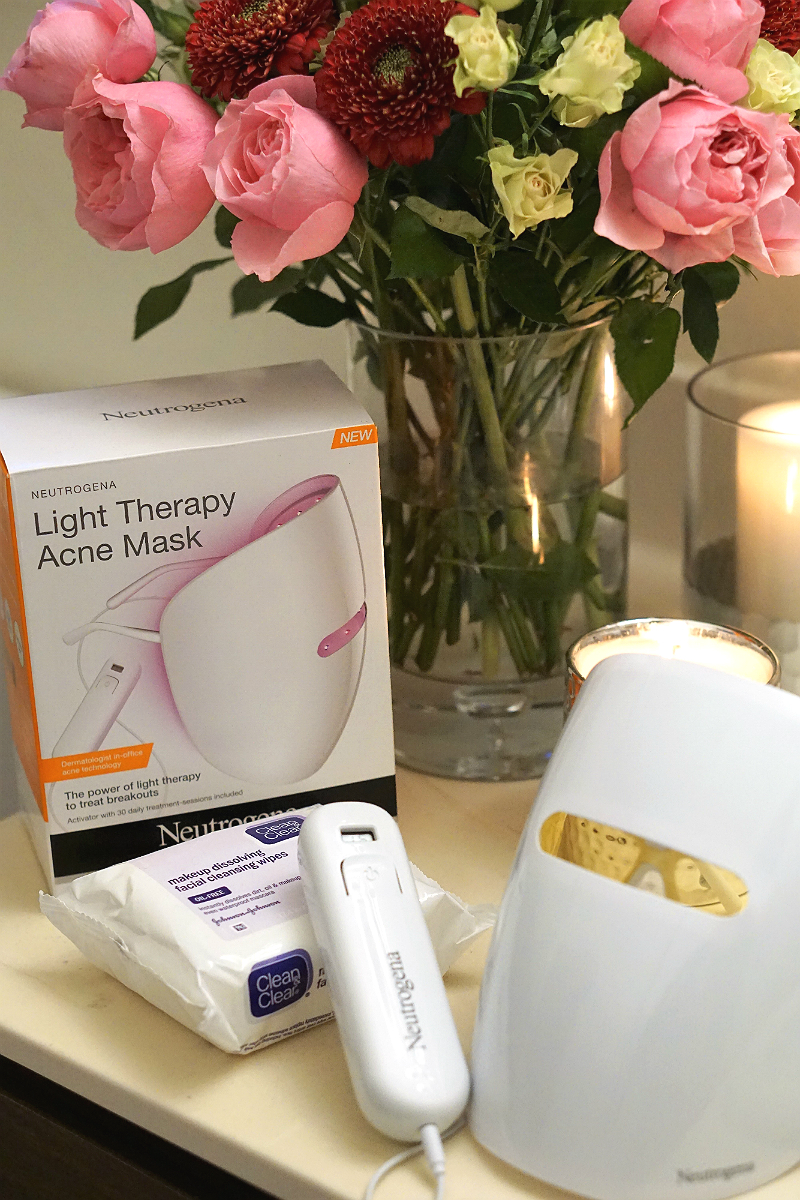 How To Heal Breakouts with The Neutrogena Light Therapy Acne Mask