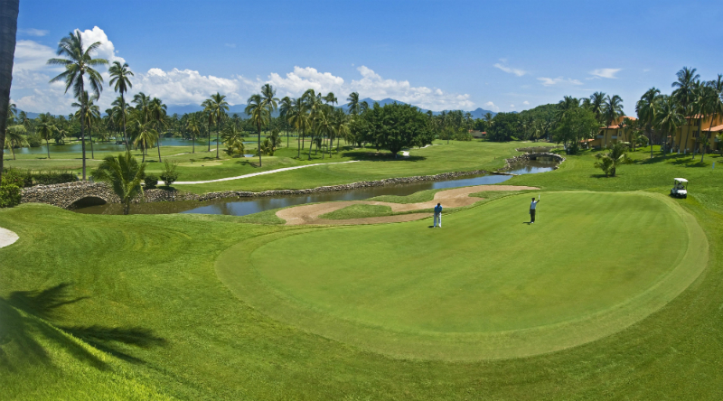 Last Minute President's Day Weekend Vacation Ideas - Las Hadas Golf Resort and Marina