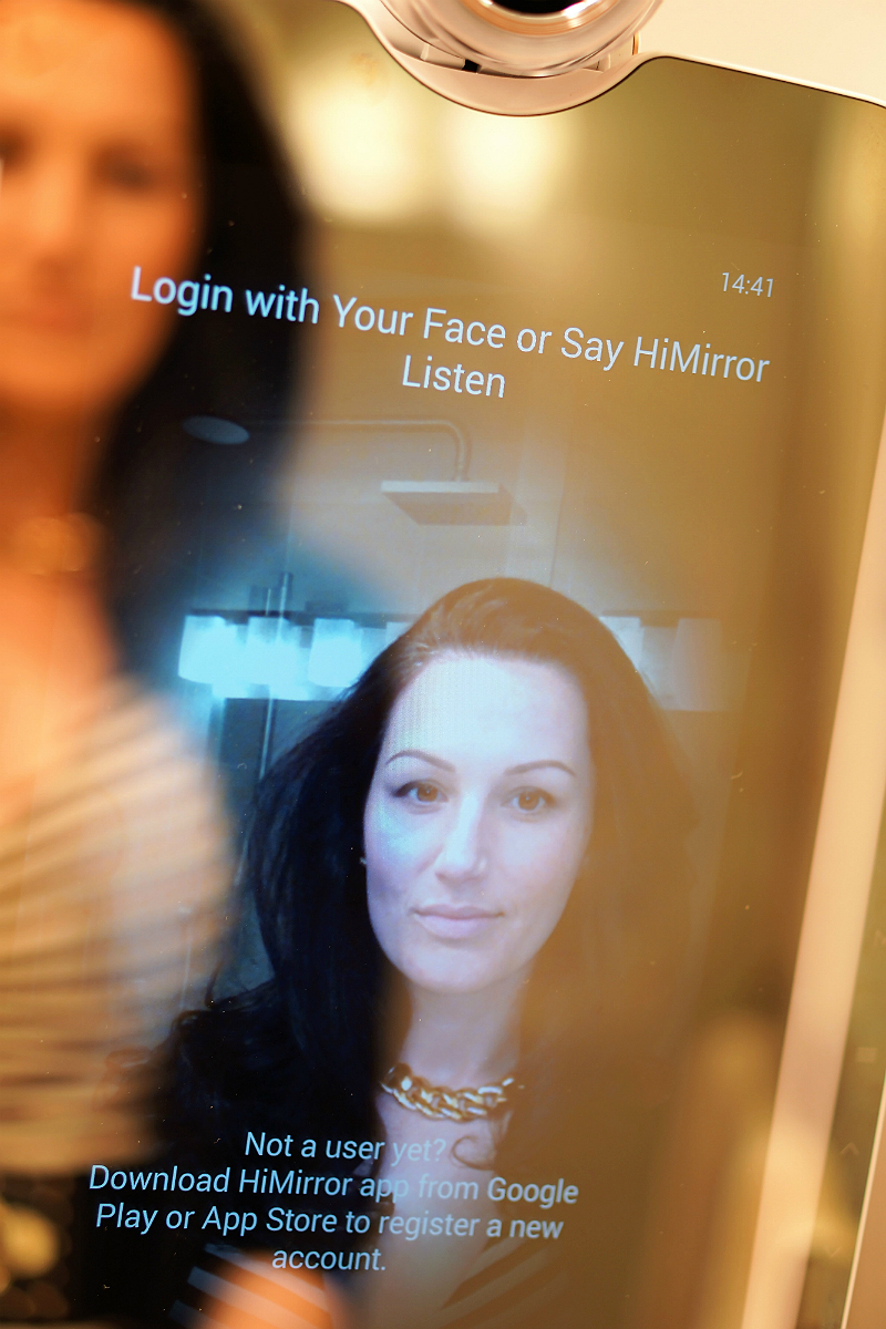 HiMirror - At-Home Beauty Technology That Analyzes Your Skin