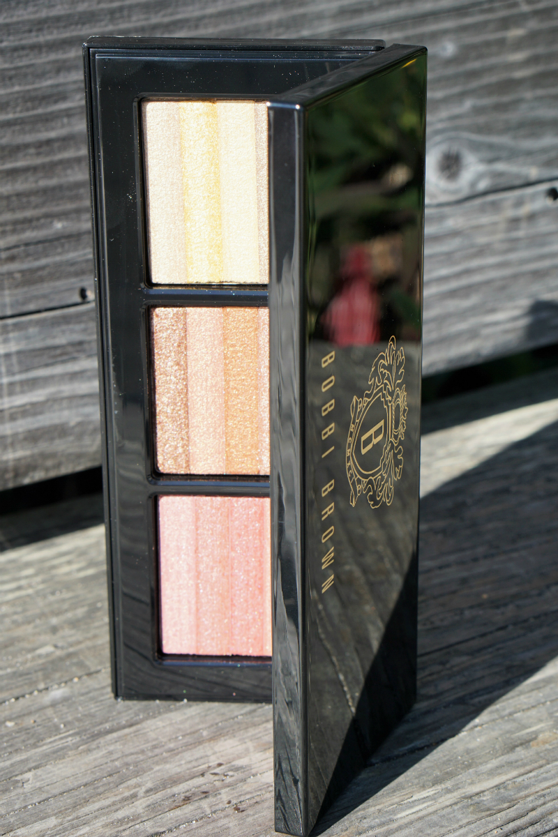Aloha Summer Beauty Giveaway - Bobbi Brown Shimmer Eye Palette