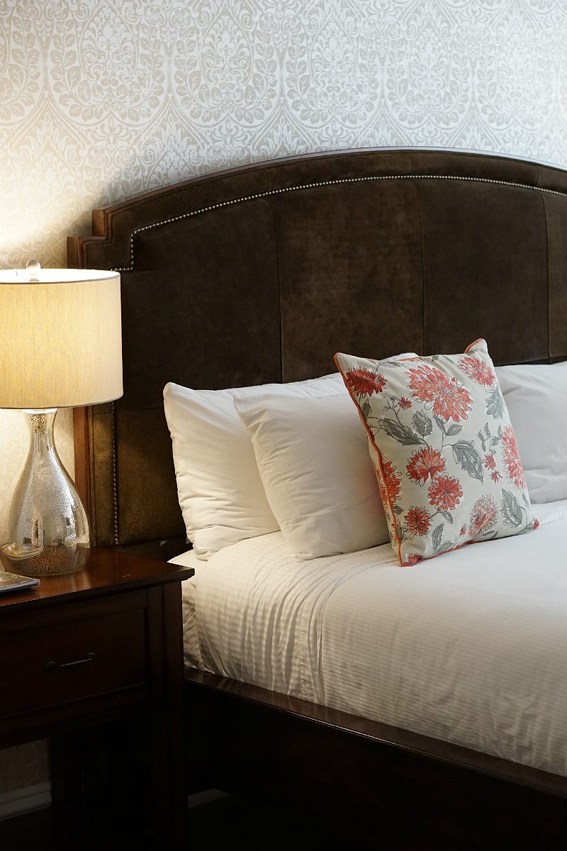 The Polite Gals' Guide To Being The Perfect House Guest