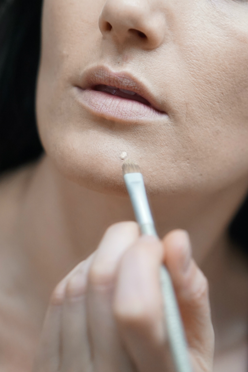 Makeup Tutorial - How To Fake Flawless Skin When You Breakout