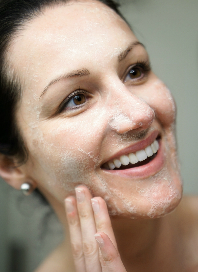 Bathing Beauty Guide - How To #GlowUp with Olay Cleansing Infusion