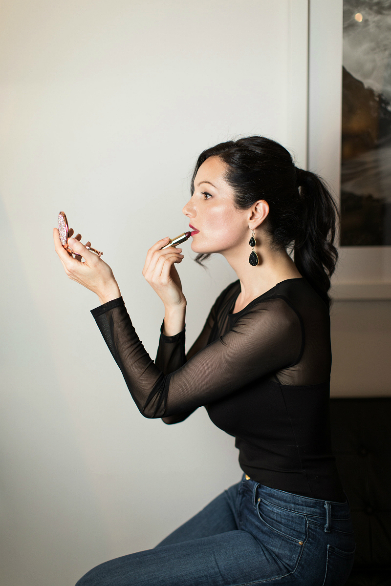 Hairstyle Tutorial - The Glamorous Ponytail