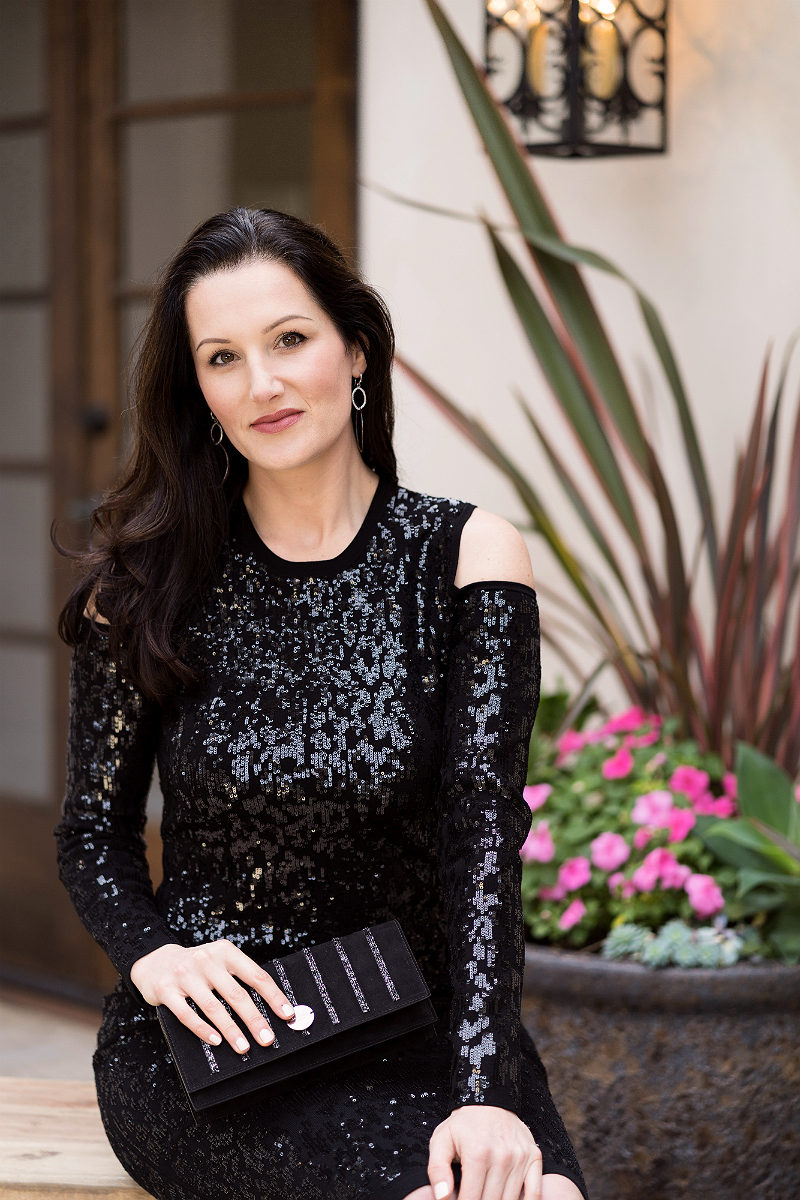 A Glamorous NYE Party Outfit To Inspire You To Dress Up on New Year's Eve