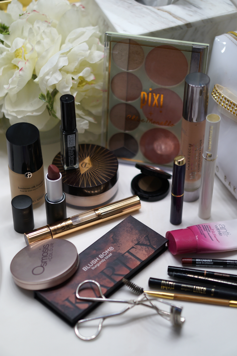 Holiday Beauty Guide: Pretty New Year's Eve Makeup in Just 20 Minutes