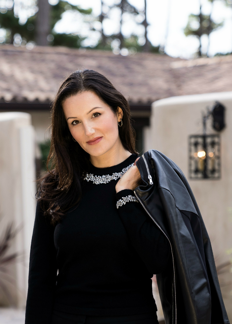 Winter Style Guide: How To Style a Cozy & Chic Outfit for Entertaining at Home