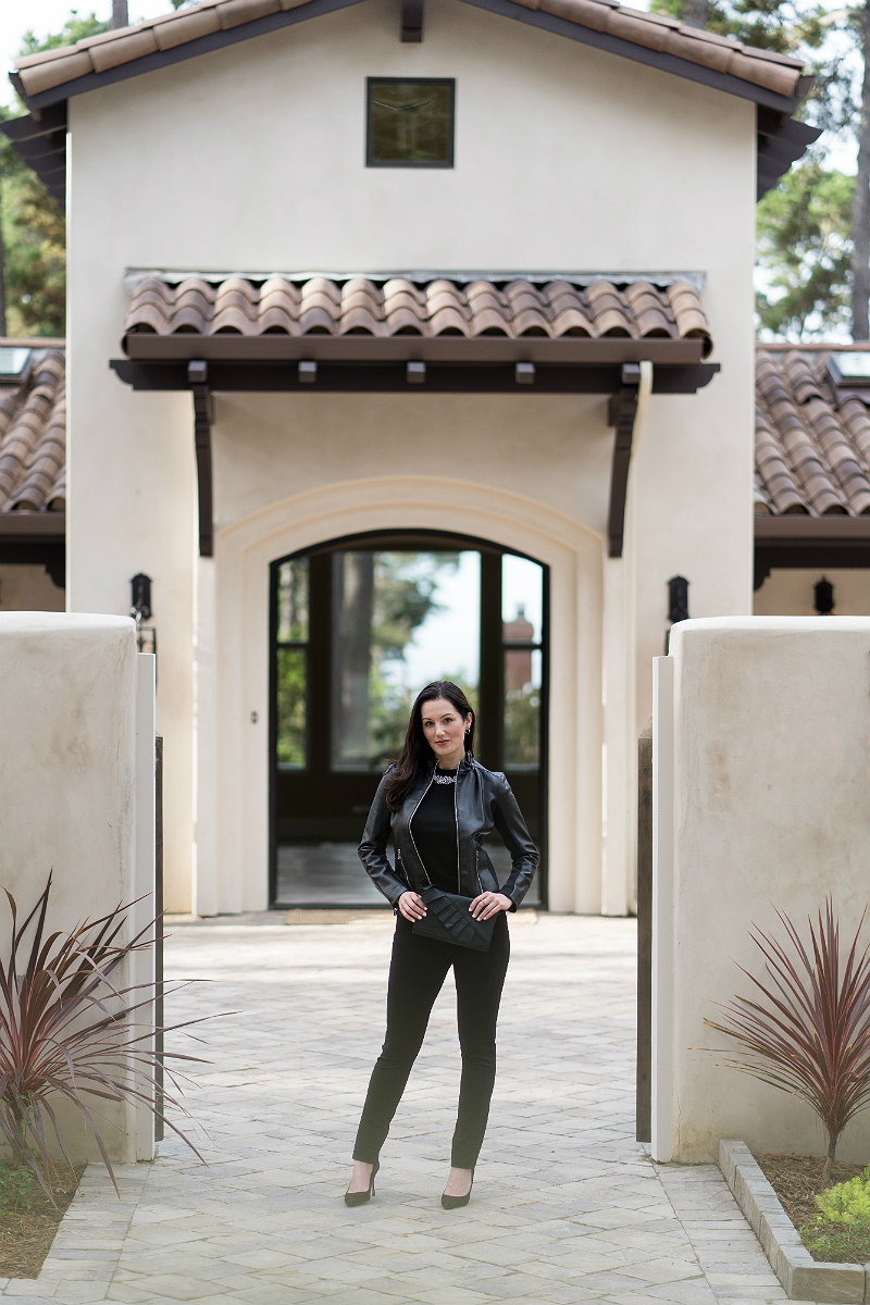 Winter Style Guide: How To Style a Cozy & Chic Outfit for Entertaining at Home