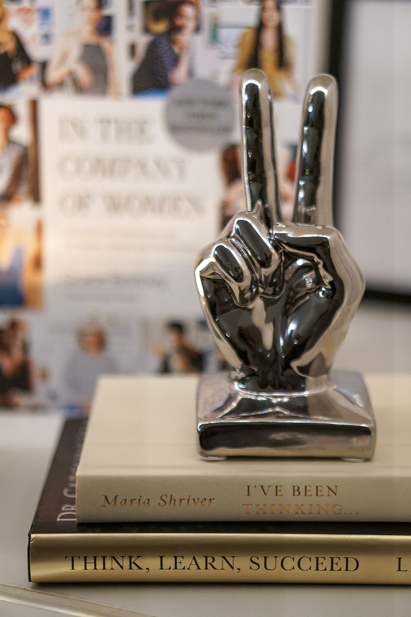 8 Inspiring Books That Will Help You Manifest Your Dreams This Year