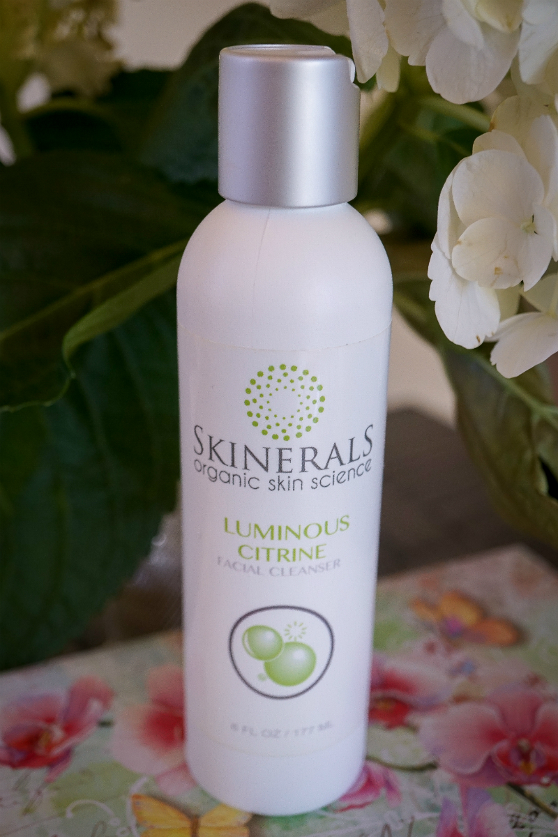 24 Clean Beauty Products To Love Right Now - Skinerals