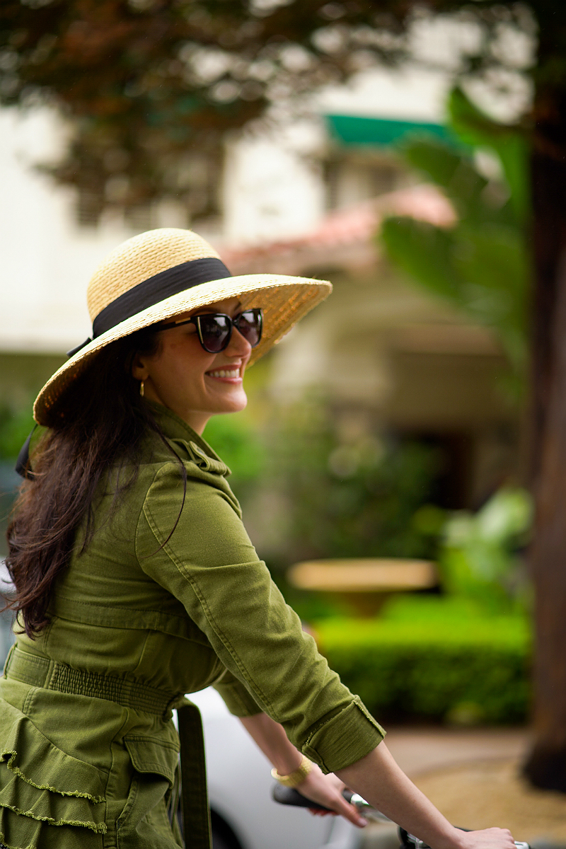 Style Inspiration - A Fun & Floral Spring Vacation Outfit Idea