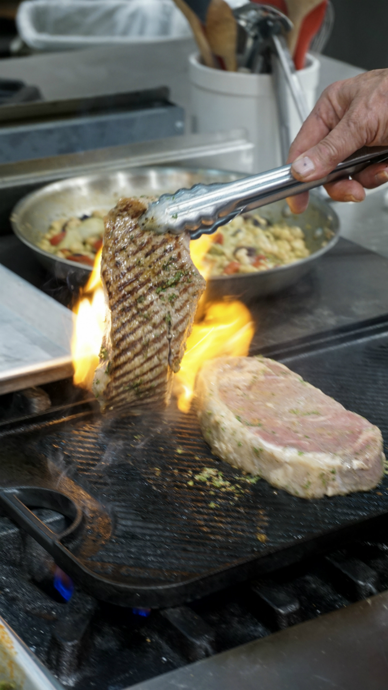 How To Make a Gourmet Steak Dinner at Home - Sur la Table Cooking Class Tips