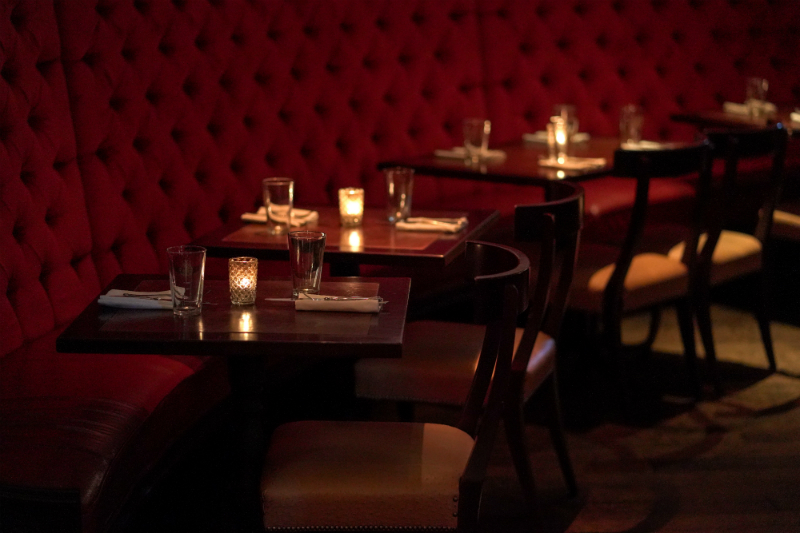 New York City Travel Guide - 3 NYC Bars That Are Perfect for a Romantic Date Night