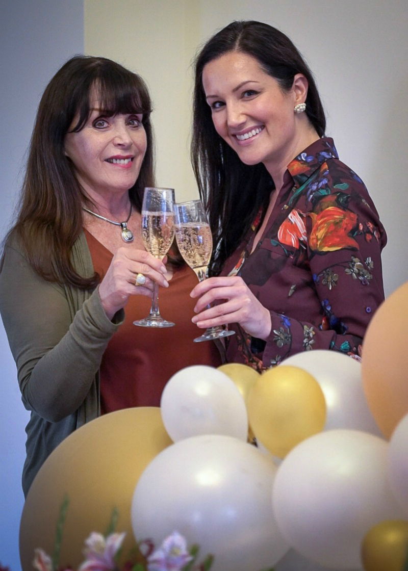 Holiday Entertaining Guide: How To Host a Bubbles & Bites Happy Hour