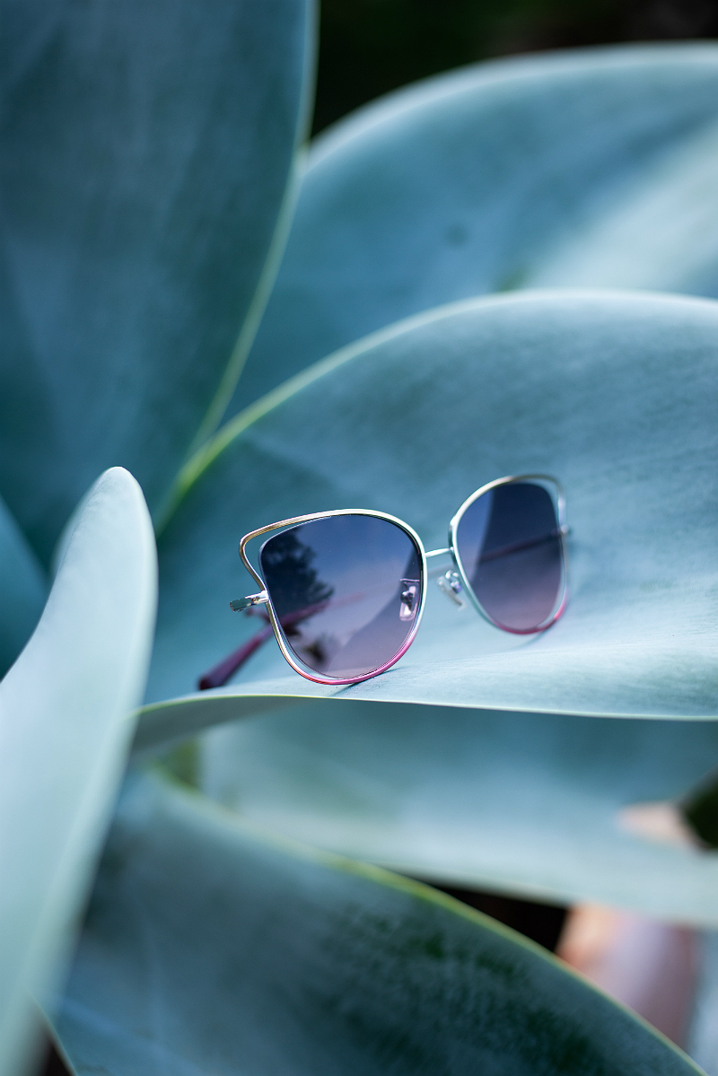 Fall Style Guide - A Modern Way To Wear The Glam 1970's Fashion Trend