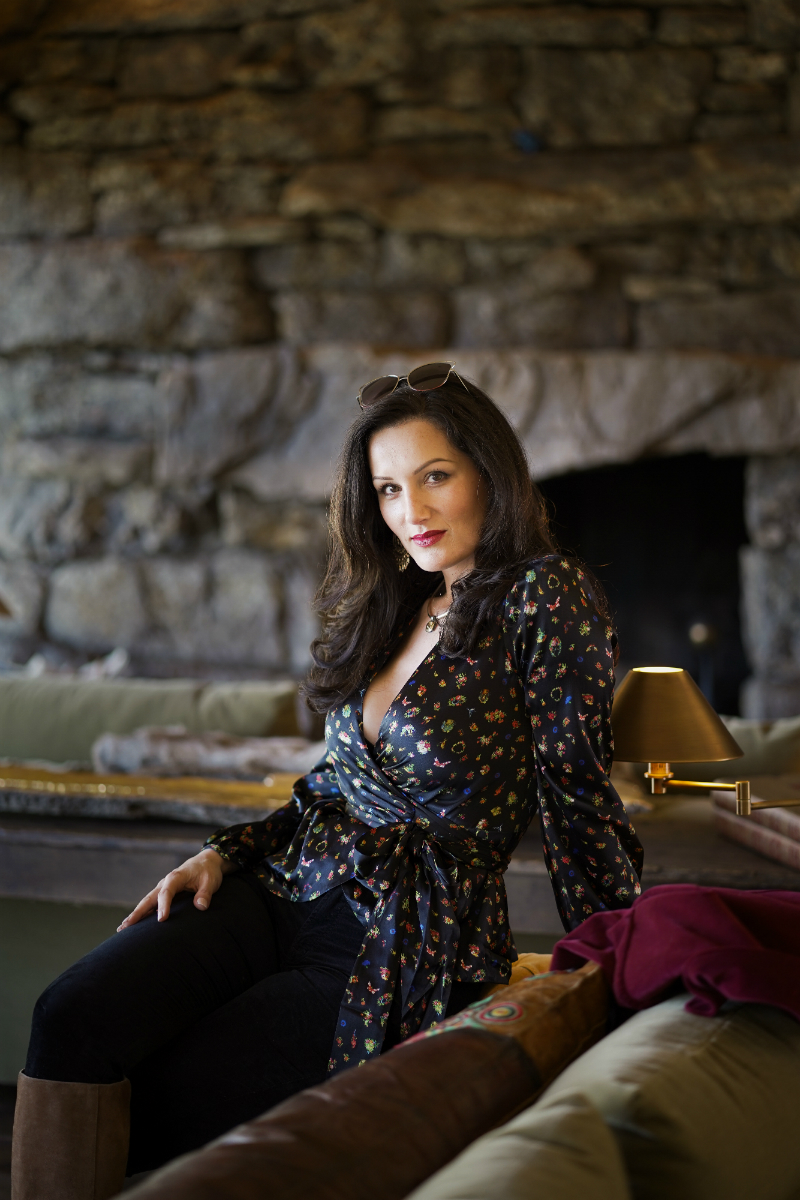 Fall Style Guide - A Modern Way To Wear The Glam 1970's Fashion Trend