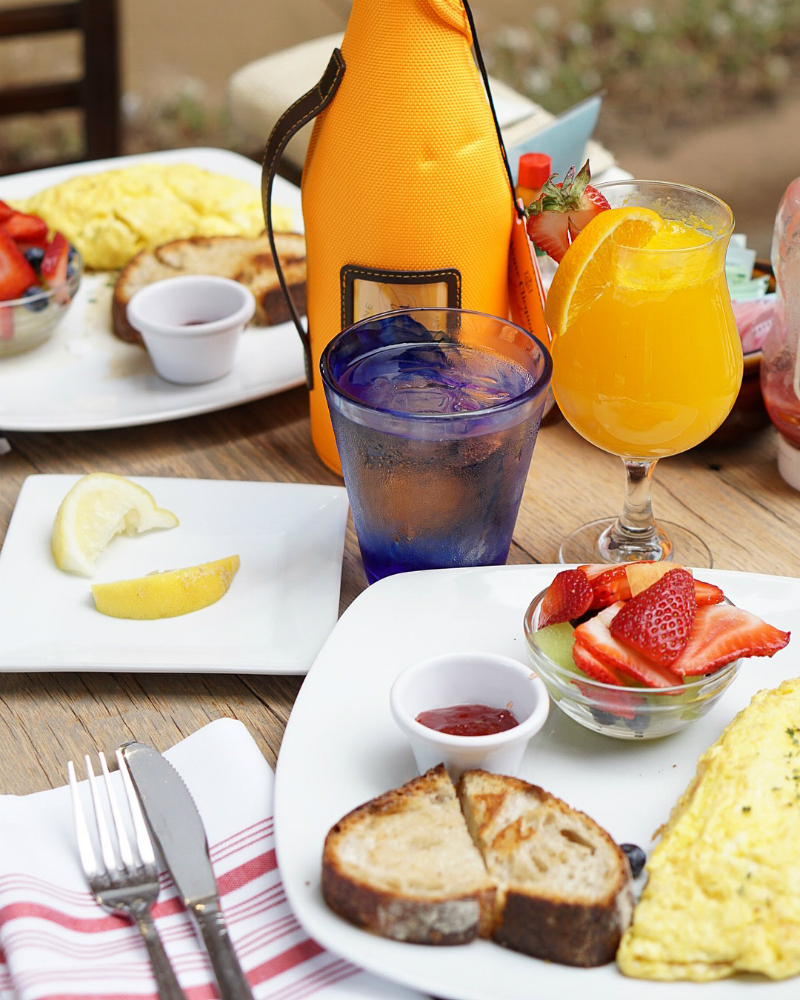 10 Charming Brunch Spots to Visit on The Monterey Peninsula - Etat Unis Carmel