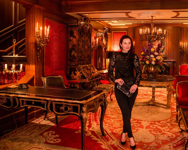 A Sweet and Simple Valentines Day Outfit Idea