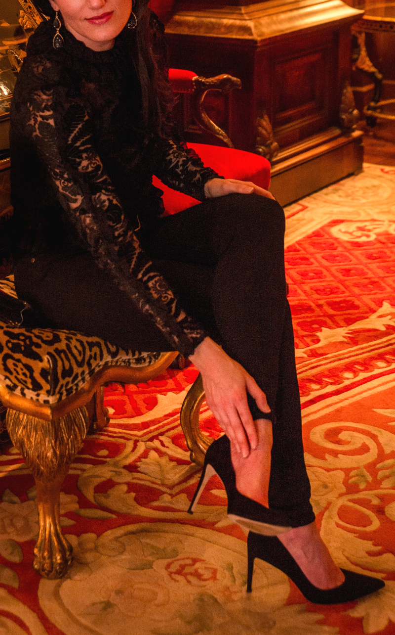 A Sweet and Simple Valentines Day Outfit Idea