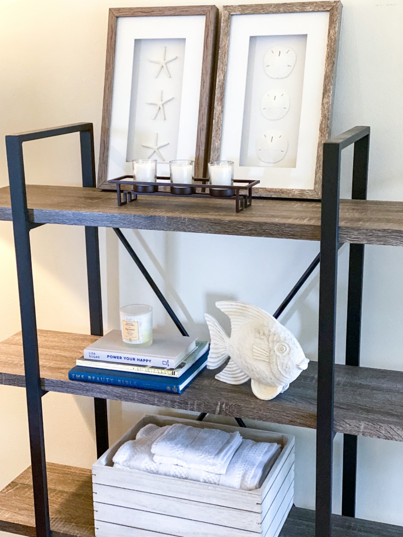 Interior Inspirations - Cozy Coastal Beach Themed Guest Room Decor Ideas