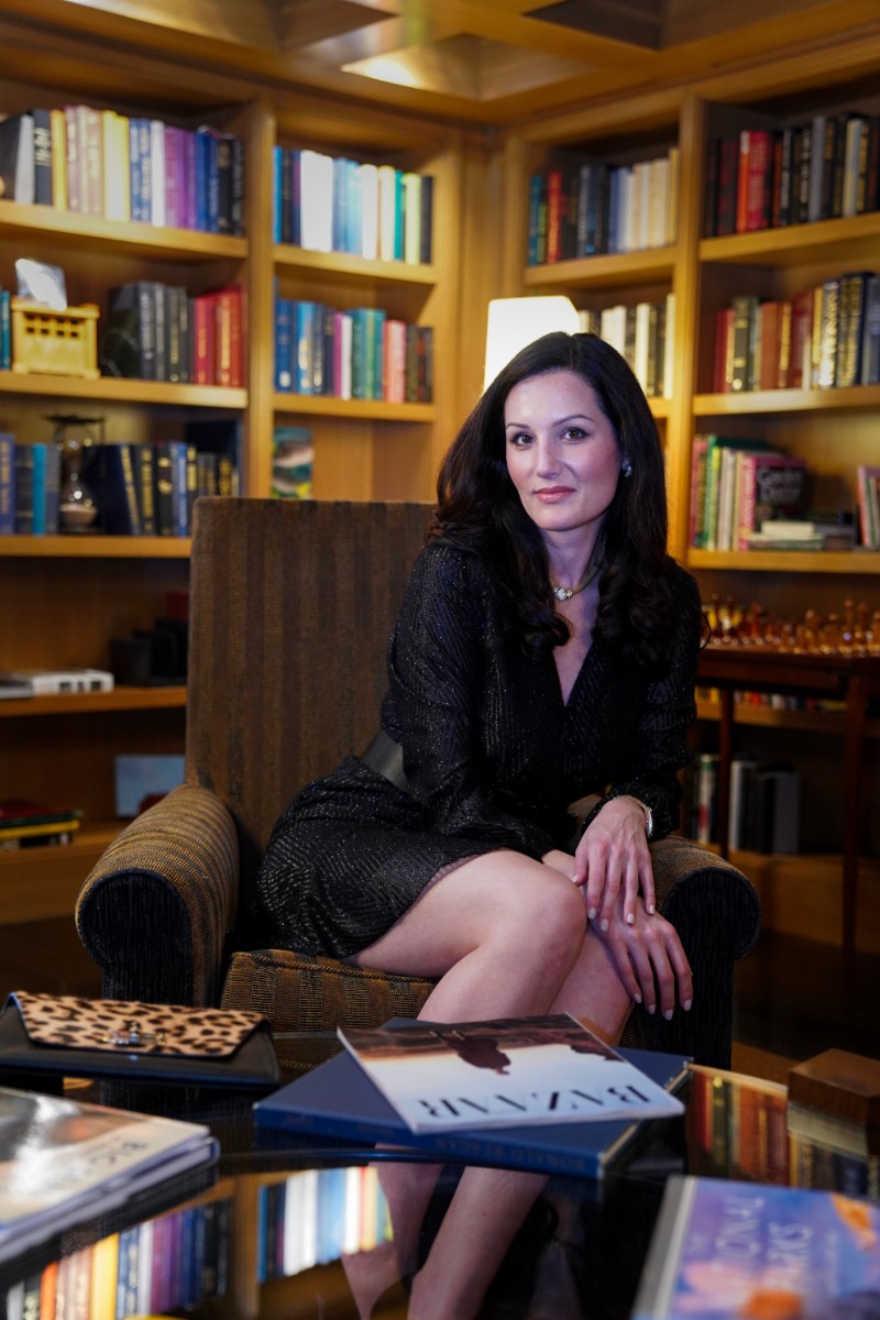 13 Authors, YouTubers and Speakers To Follow for Empowering Advice