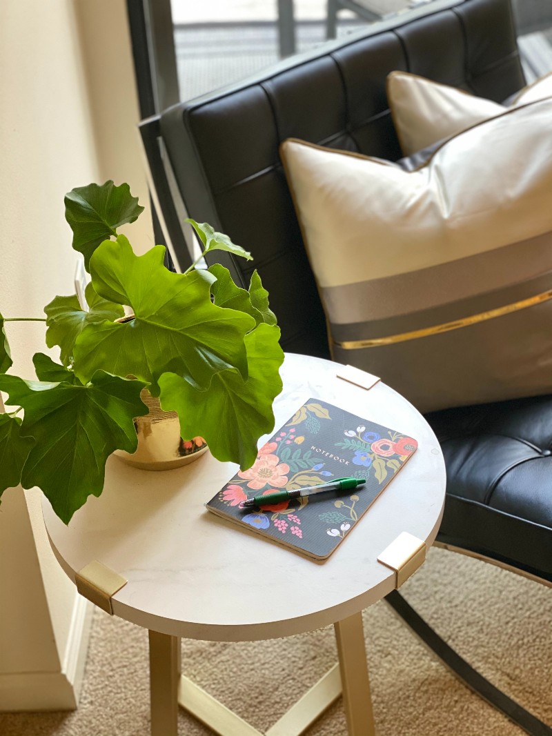 Easy Ways To Make a Pretty and Organized Home Office