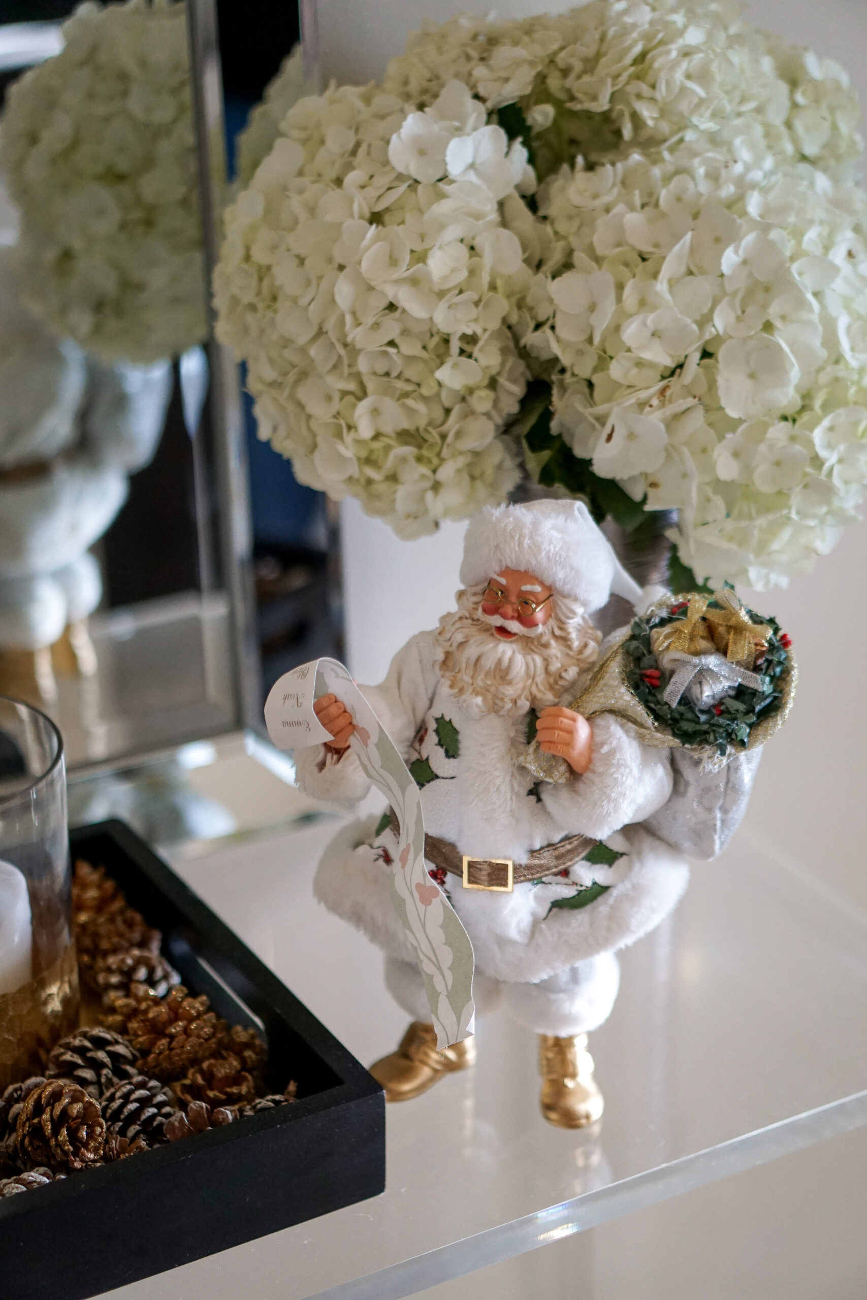 Holiday Entertaining Tips from Celebrity Event Planners, Chefs, and Restaurateurs