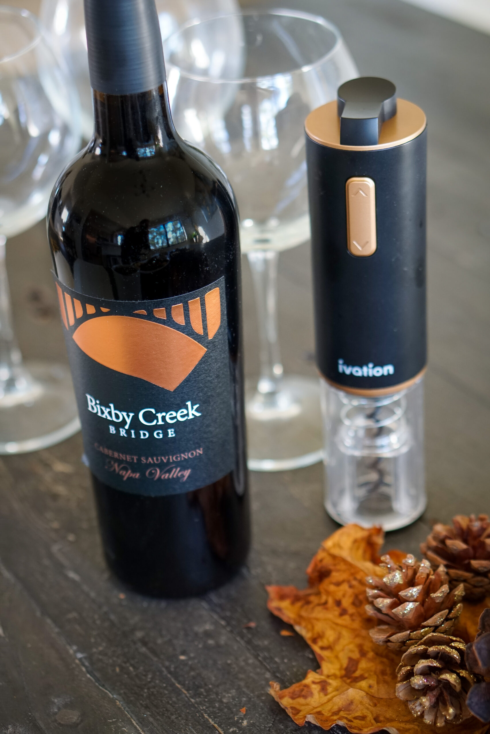 Expert Ideas for Easily Hosting a Holiday Happy Hour at Home