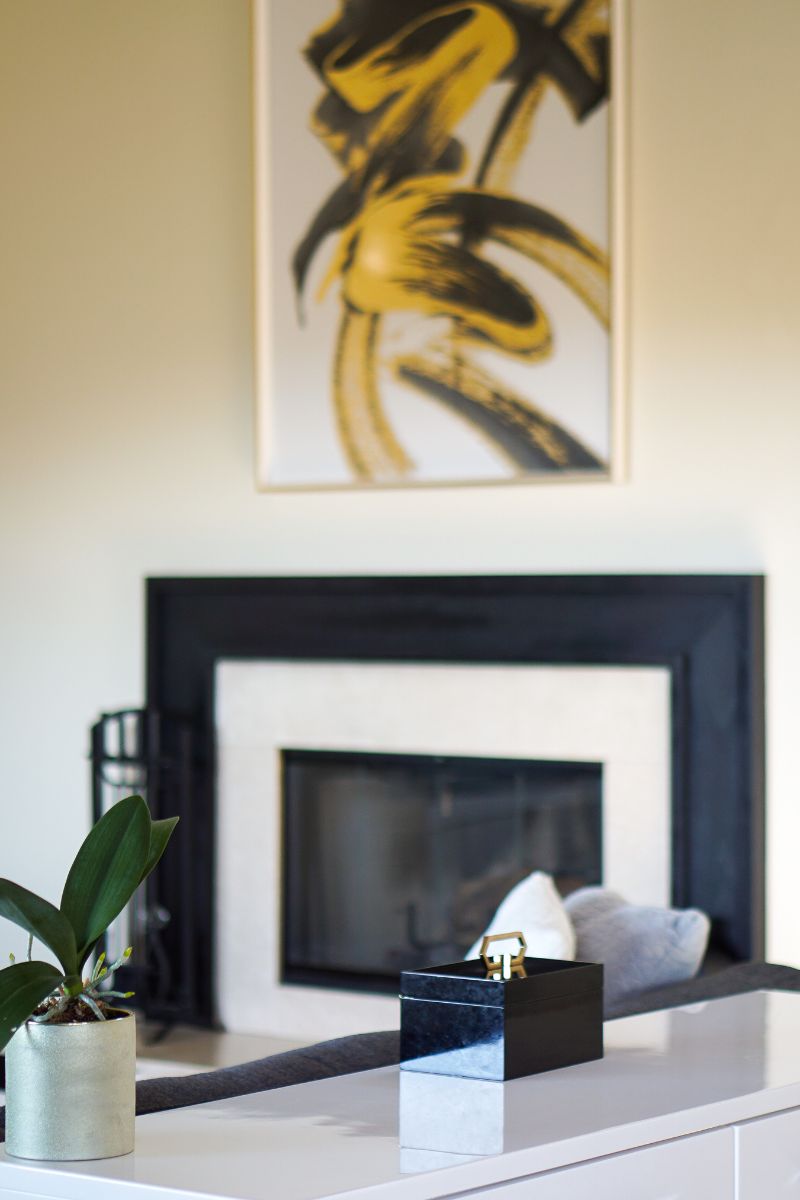 10 Home Decorating Essentials for Sophisticated Luxe Living on a Smart Budget