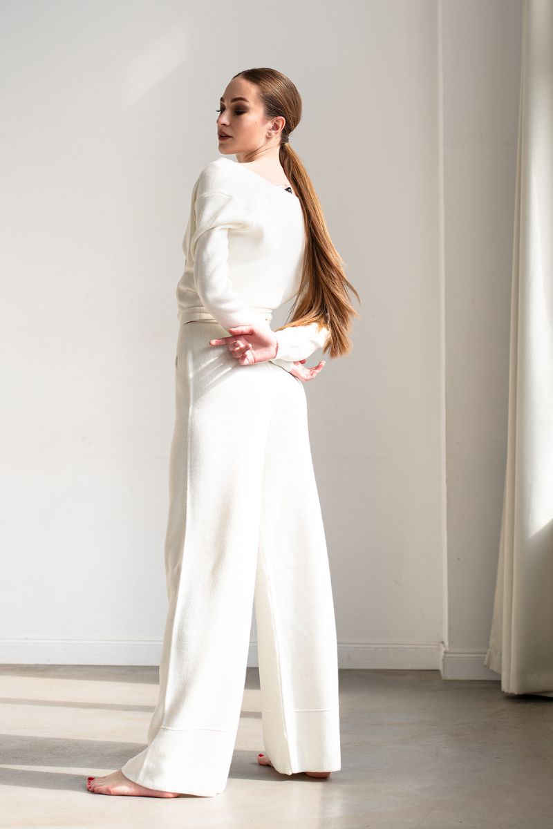 The Art of Timeless Style: Learn How To Create a Capsule Wardrobe for a Sophisticated Summer Style