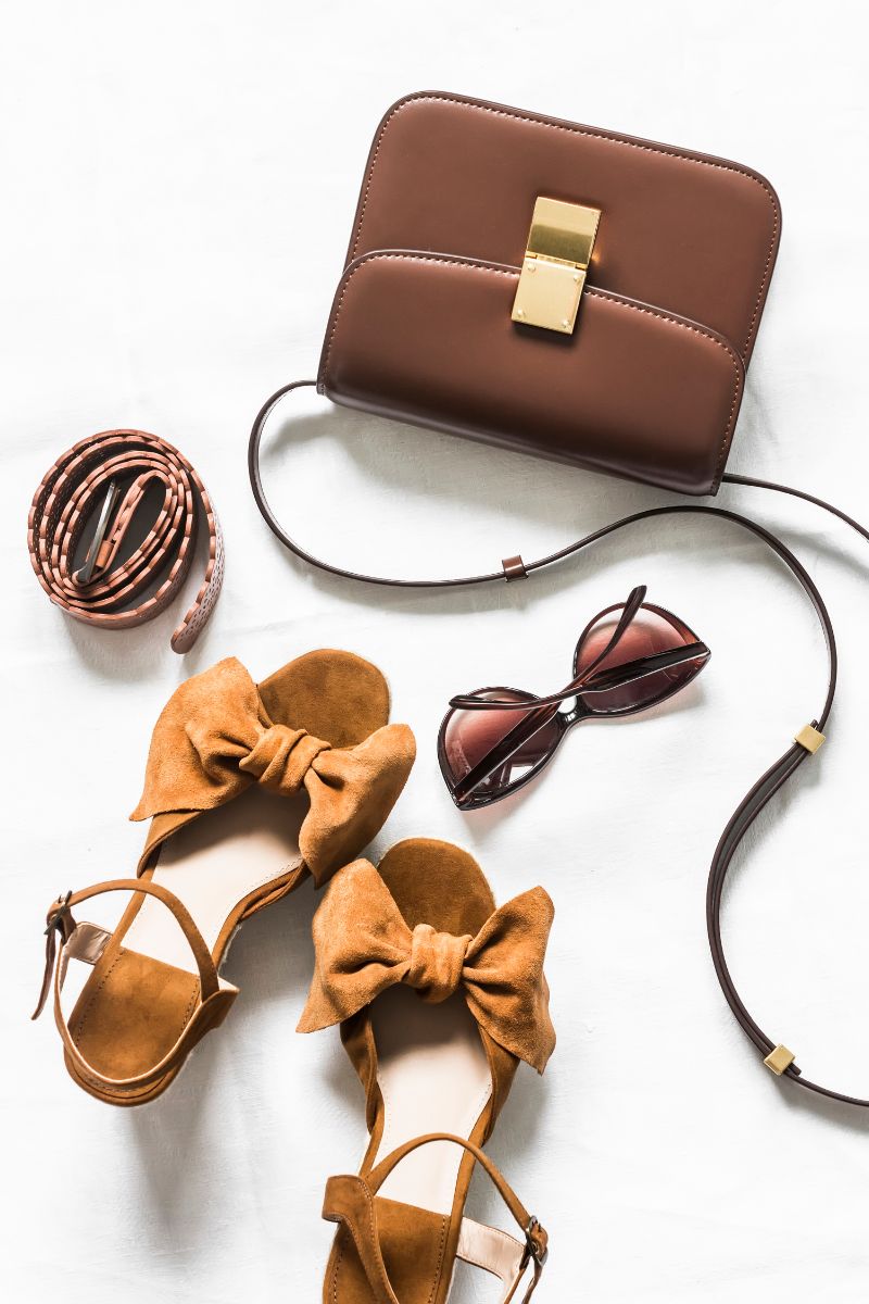 The Art of Timeless Style: Learn How To Create a Capsule Wardrobe for a Sophisticated Summer Style