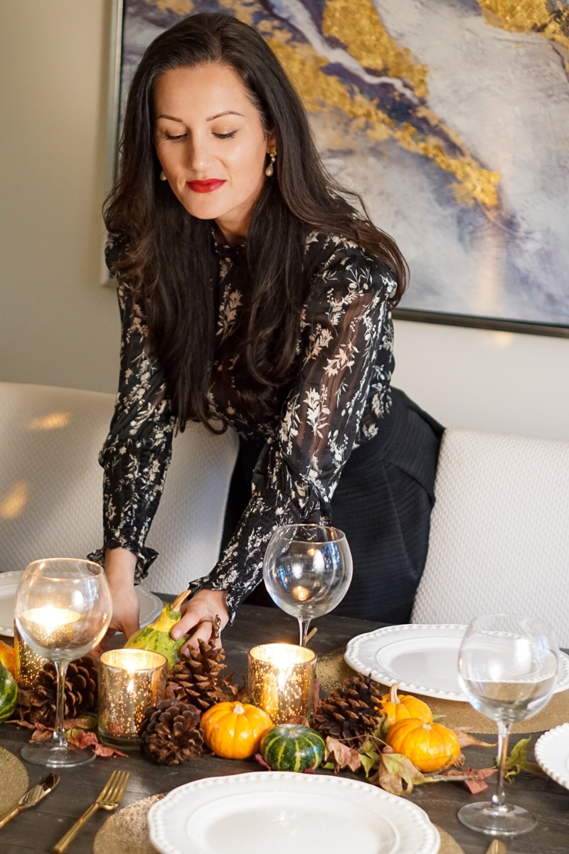 Holiday Decorating Ideas That Create a Cozy & Chic Home