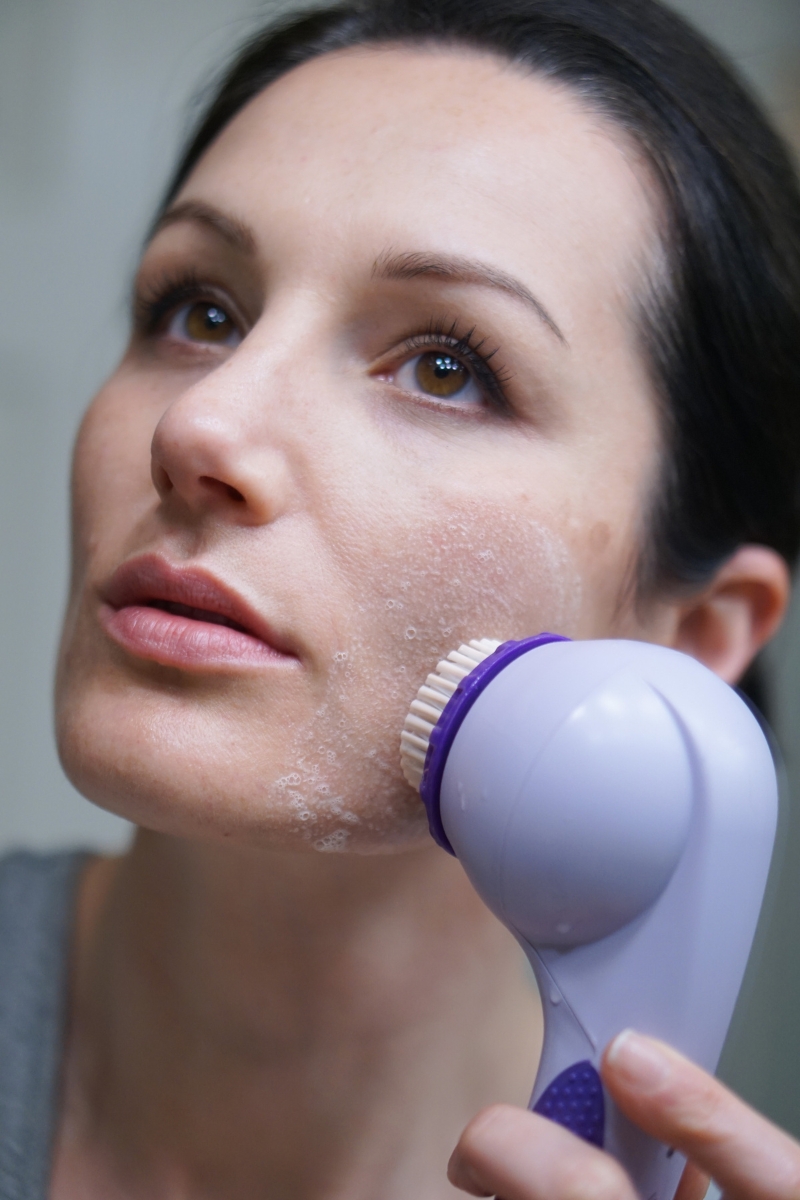 Holiday Gift Guide for Women's Wellness, Fitness, and Beauty Enthusiasts